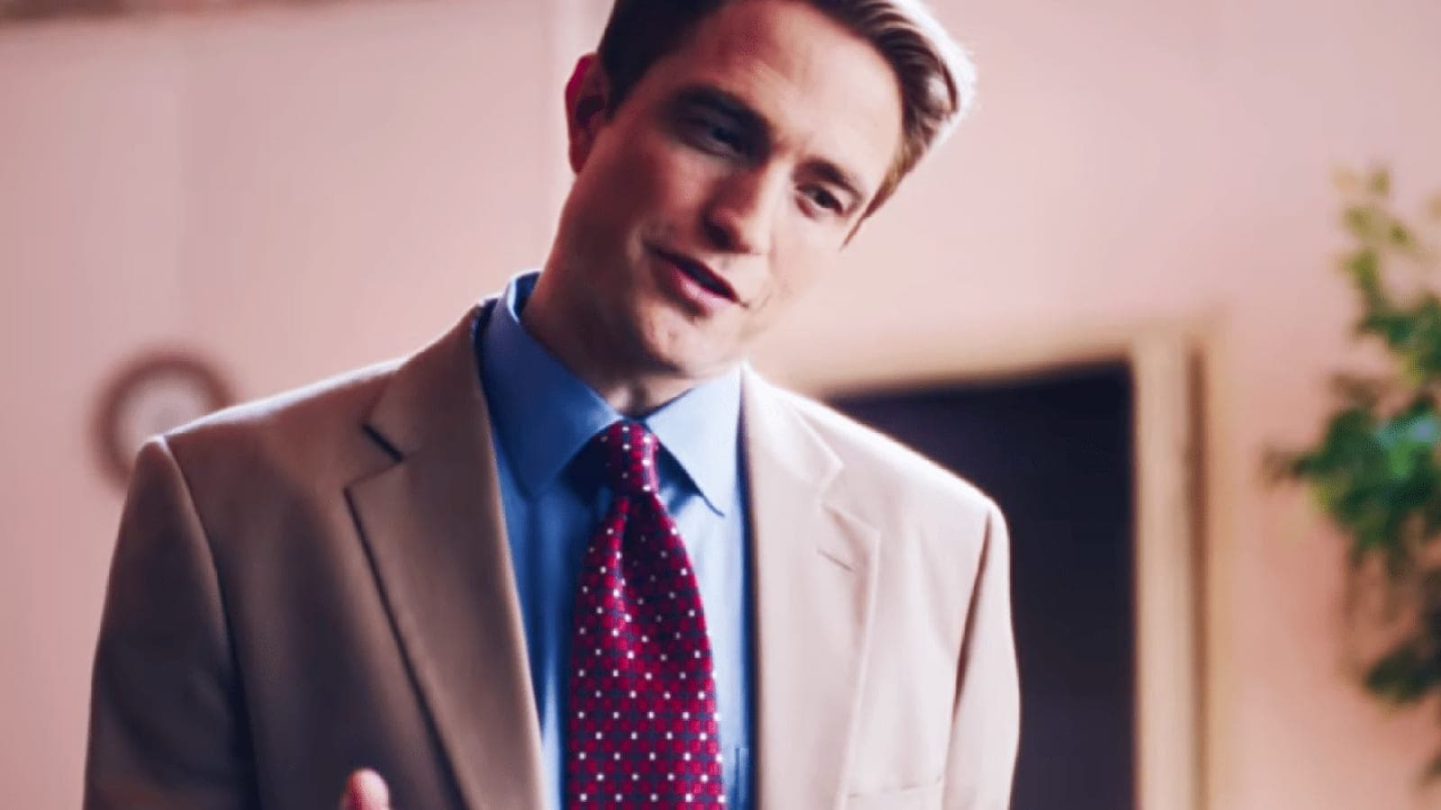 Robert Pattinson as Chris Hansen in 'Primetime.'
